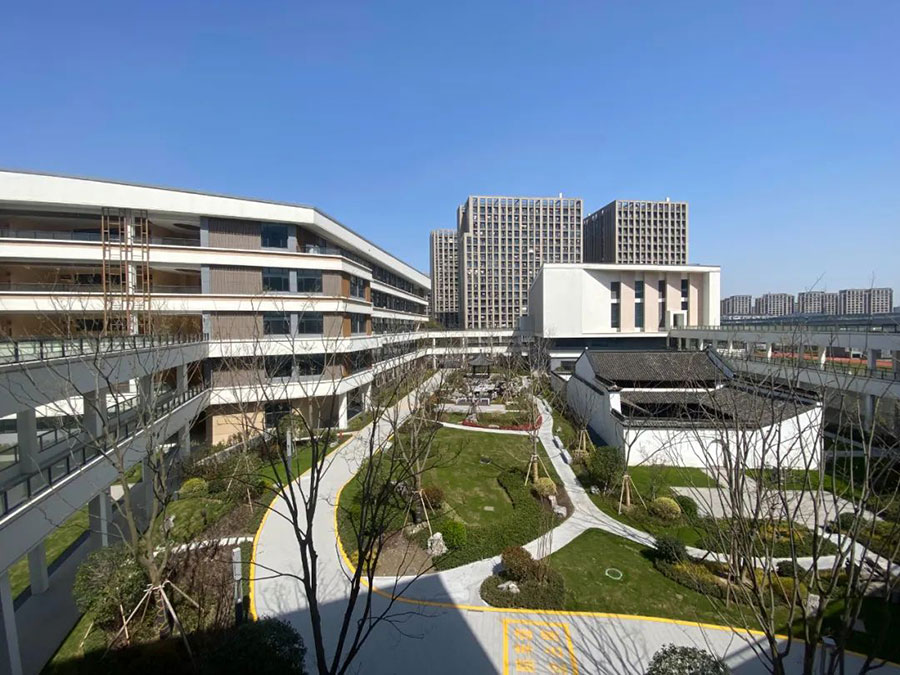 三里亭九年一贯制学校实景2.jpg